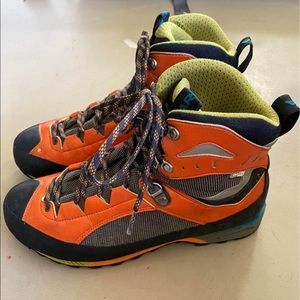 Scarpa Charmoz mountaineering boot size 43